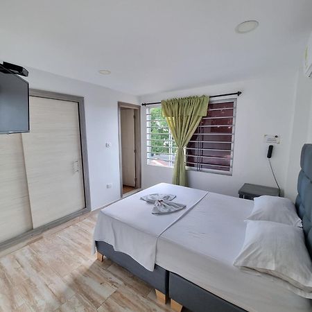 Hotel Ibiza Central Montería Buitenkant foto