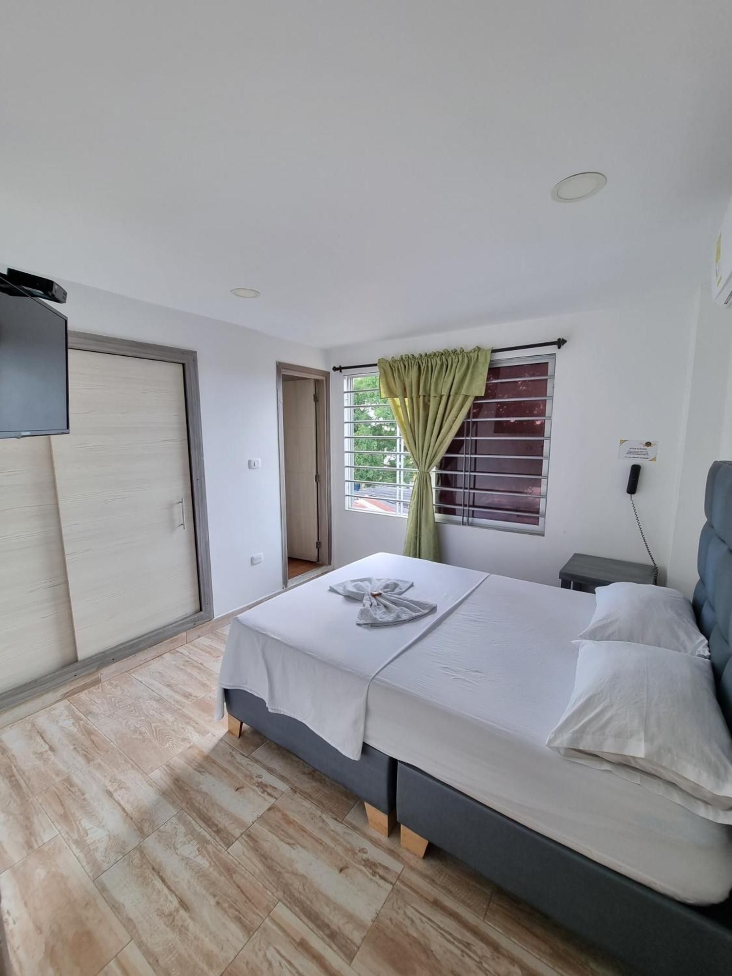 Hotel Ibiza Central Montería Buitenkant foto